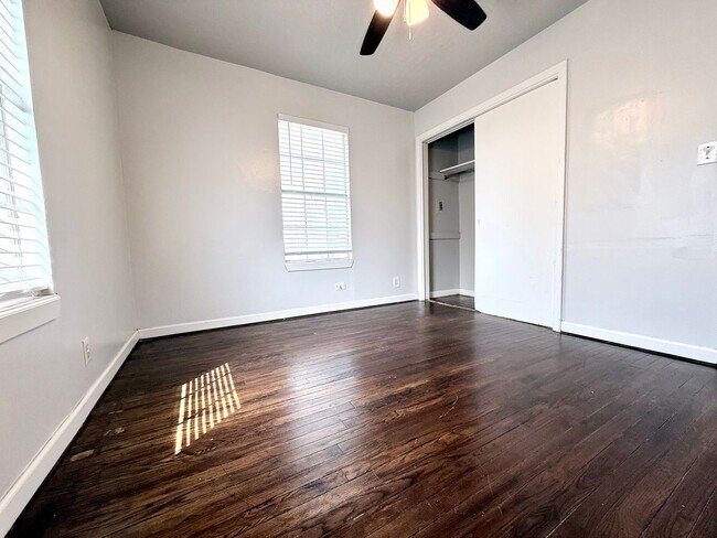 Building Photo - Cute 2BD 1BA Bungalow in Bethany!!