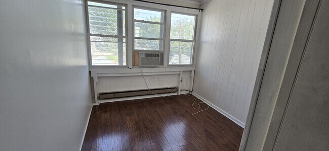 Building Photo - 3815 W St NW