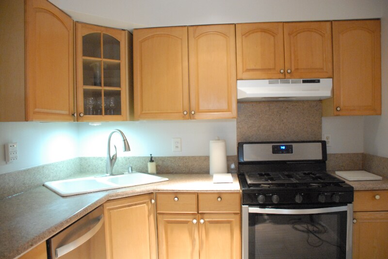 Building Photo - 388 Paseo De Gracia