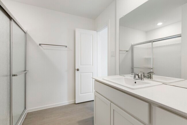 Building Photo - 490 Southern Magnolia Wy