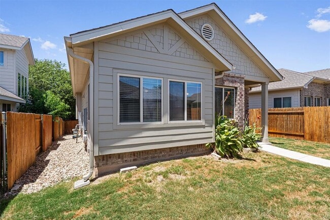 Building Photo - 256 Pelican Bay Cir