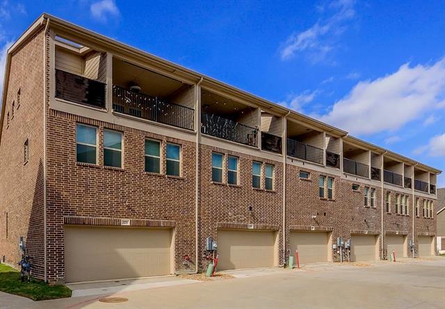 Building Photo - 325 Baker Dr