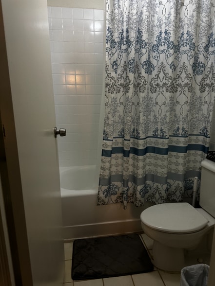 Building Photo - 2845 Waialae Ave