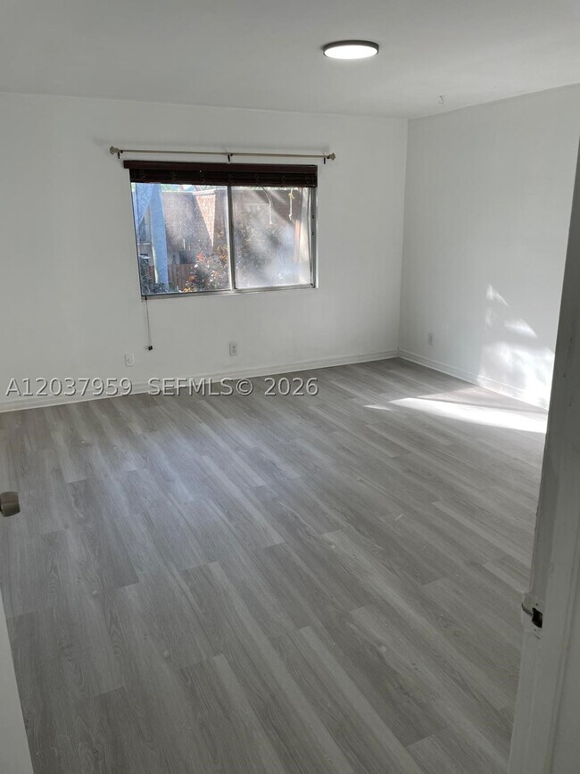Building Photo - 2060 SW 90th Ave