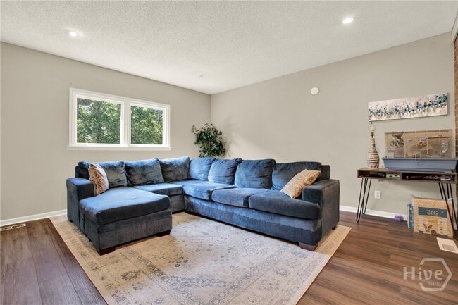 Building Photo - 299 Kennington Dr