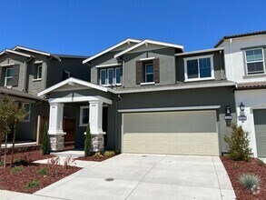 Building Photo - Newer Construction Home located in desirab...