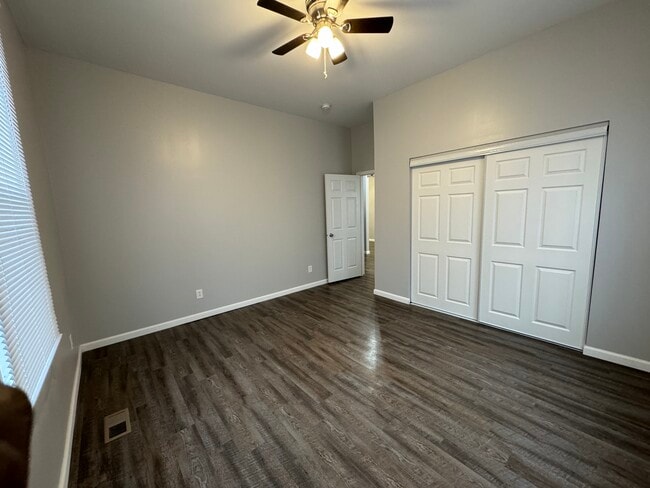Bed 4 - 206 S 16th St