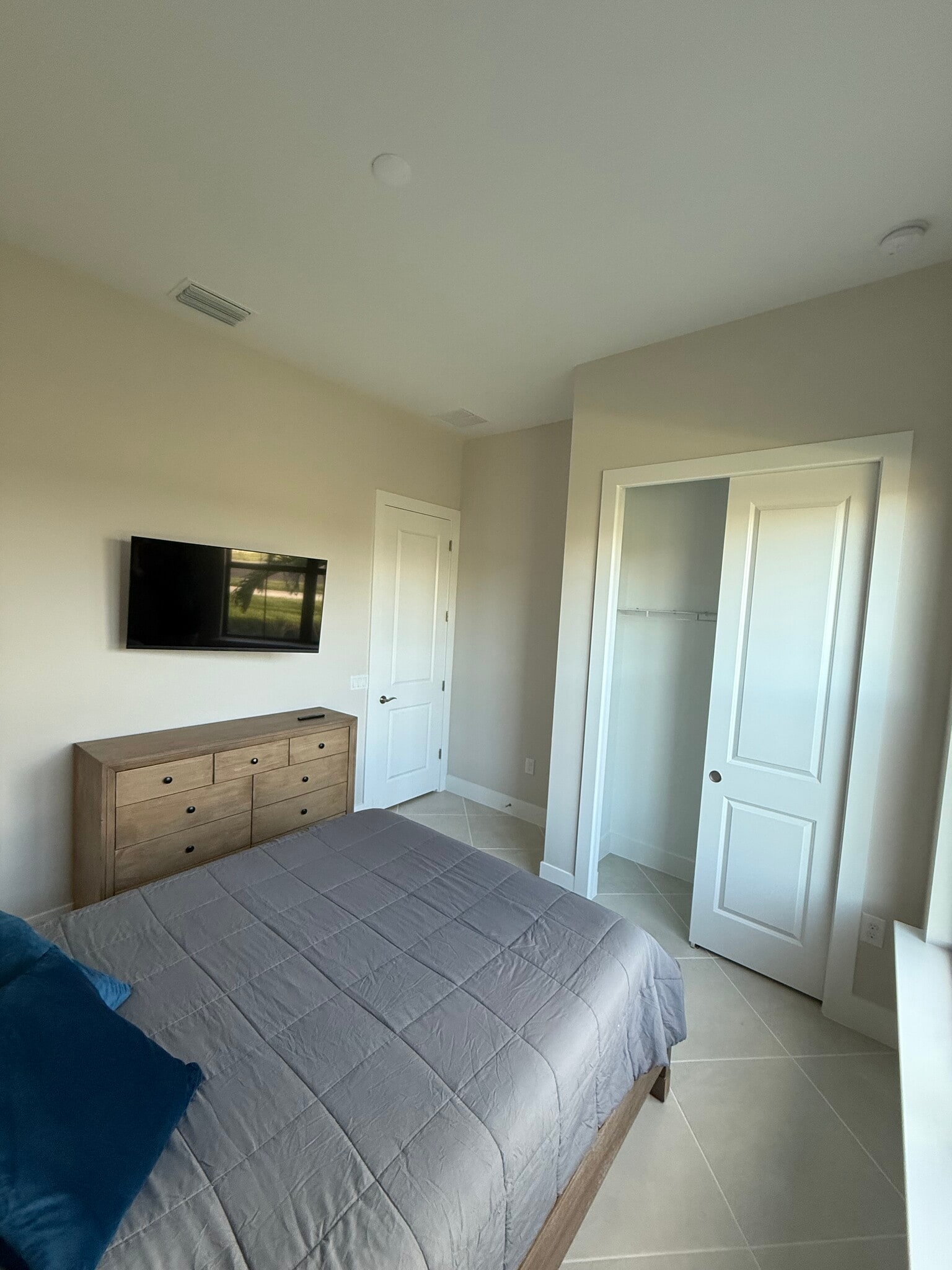 Building Photo - 4405 Annapolis Ave