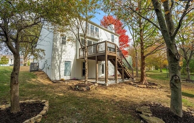 Building Photo - Spacious and Elegant 4 BR 4 BA Home in Olathe!