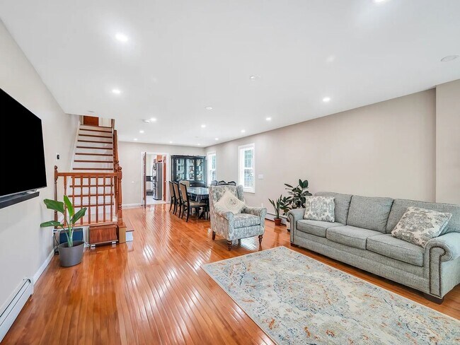 Building Photo - Experience Modern Luxury: Fully Renovated ...