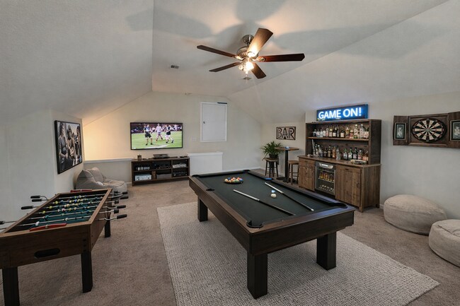 Building Photo - Welcome Home!