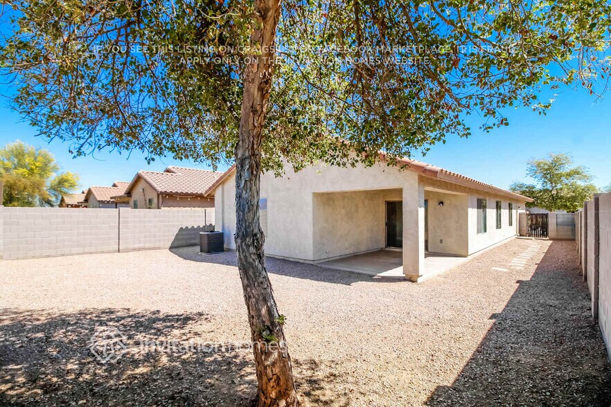 Building Photo - 19464 N Smith Dr