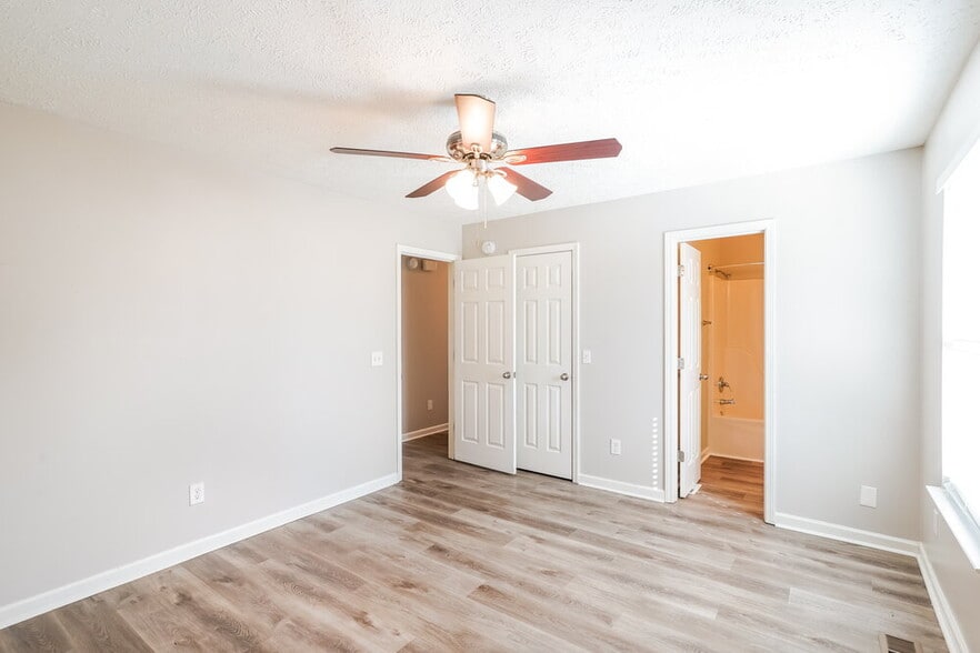 Building Photo - 2718 Lincoya Dr