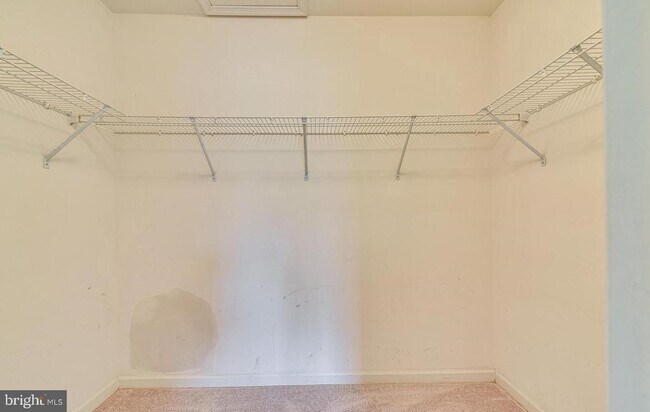 Building Photo - 11485 Carriage Gate Ct