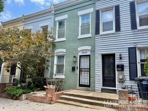 Building Photo - 2333 17th St NW