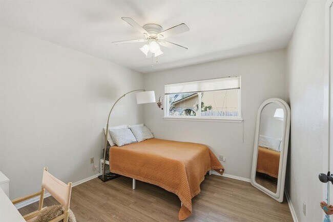 Building Photo - 1007 Lime Rock Dr