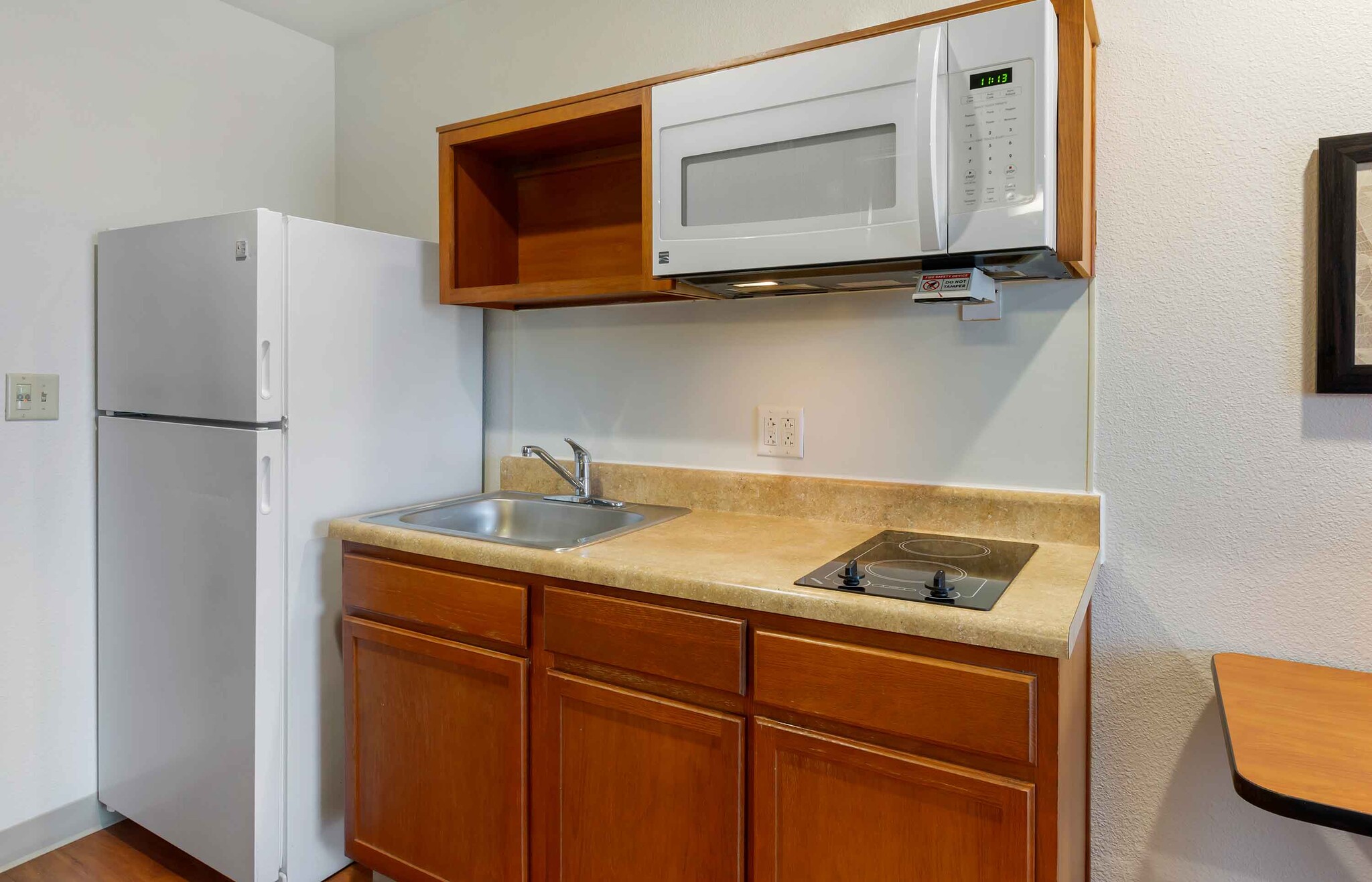 Building Photo - Furnished Studio-Cleveland - Airport