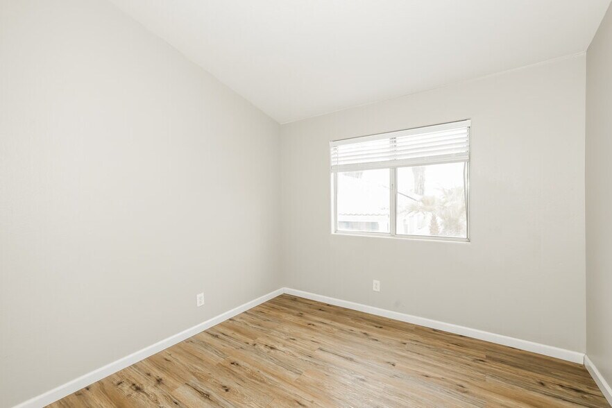 Building Photo - 2331 Catskill Ct