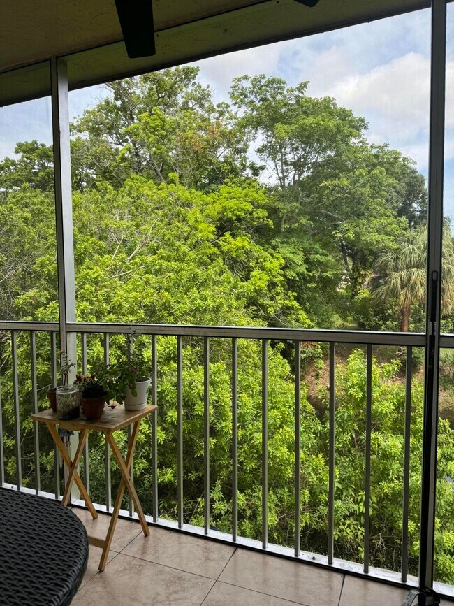 Building Photo - 9200 SW 3rd St