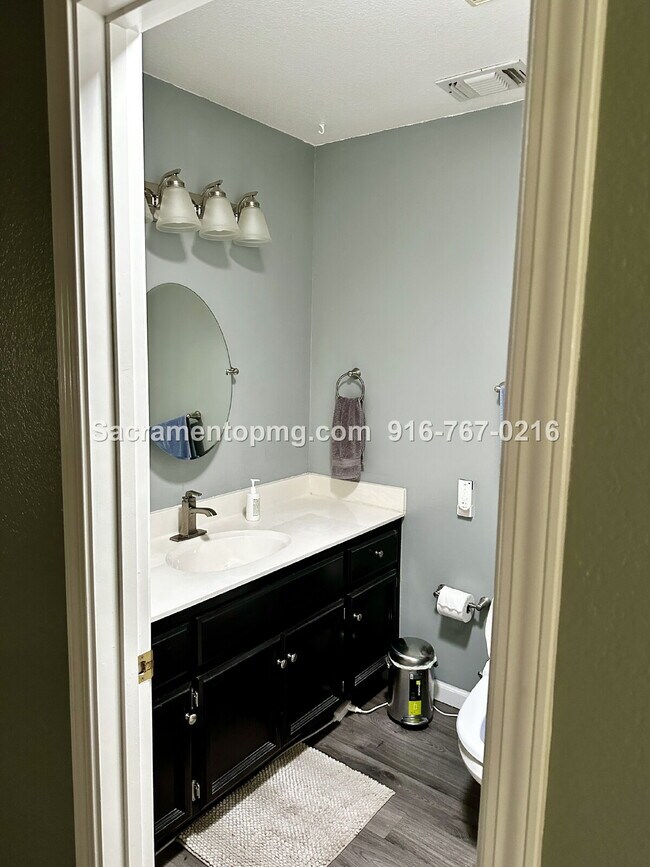 Building Photo - 1283 Live Oak Ln