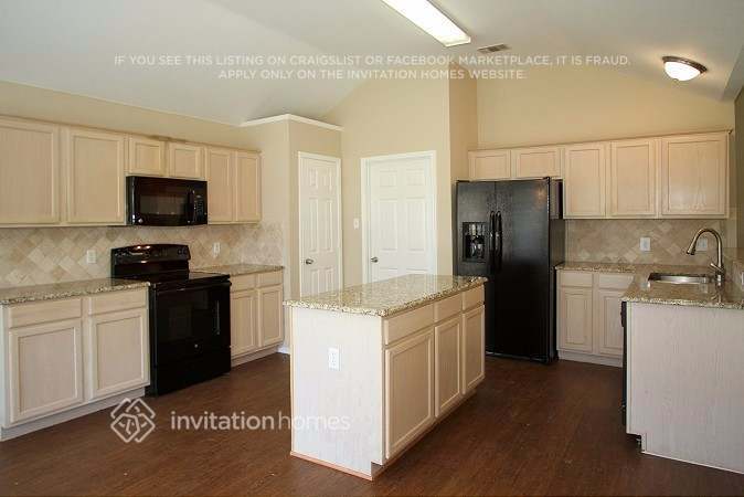 Building Photo - 1704 Windcastle Dr