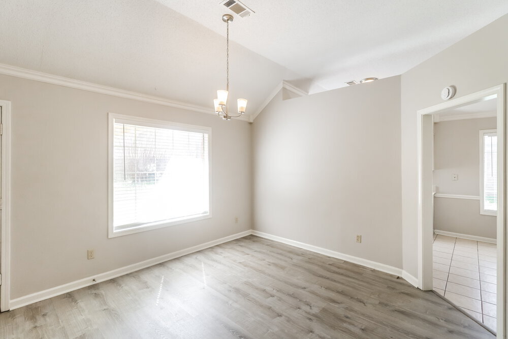 Building Photo - 6665 Millgrove Park Dr