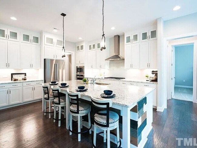 Building Photo - 312 Sweetbriar Rose Ct