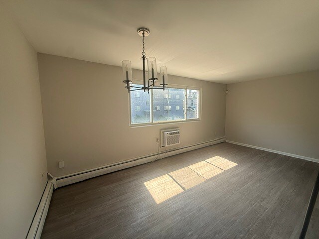 Building Photo - 6518 N Camac St