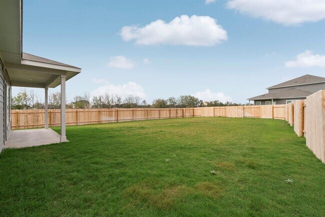 Building Photo - 104 Boondoggle Rdg