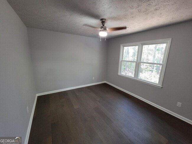 Building Photo - 260 Greenfield Cir