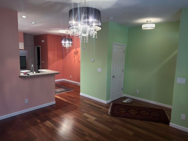 Building Photo - Beautiful Townhome Available in Prestigious Arbor Woods at Murrayhill