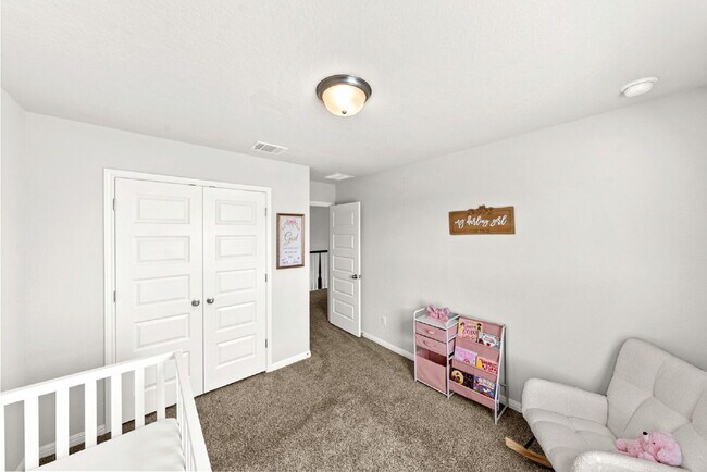 Building Photo - Room to Gather, Relax, and Enjoy Everyday Living