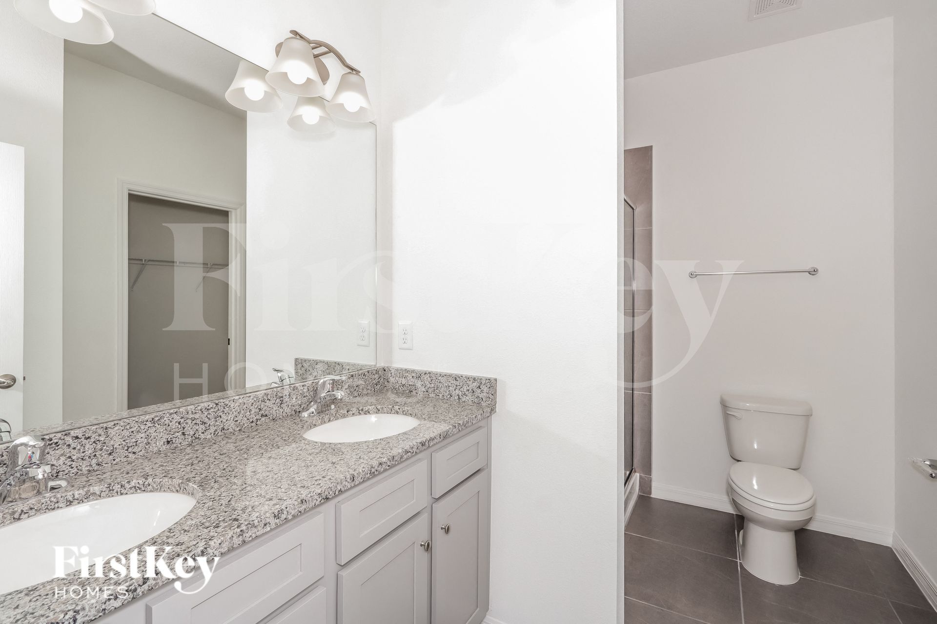 Building Photo - 303 Corbel Ln