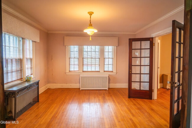 Building Photo - 1347 Union St