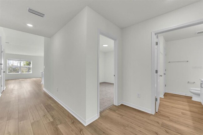 Building Photo - 9267 Sandy Bluffs Circle