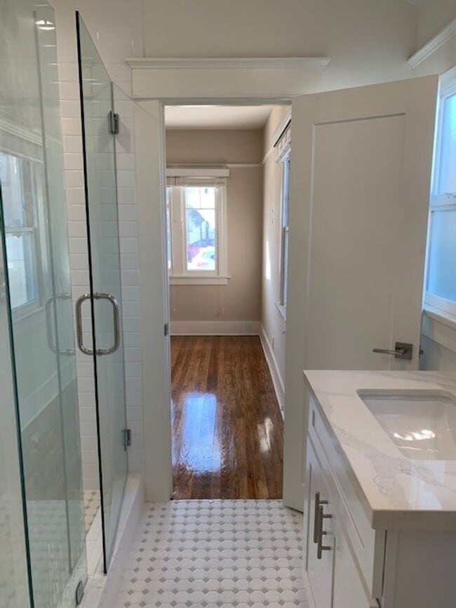 Building Photo - Completely Remodeled 2 Bedroom 1 Bath House with Huge Backyard