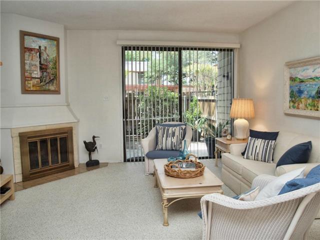 Building Photo - 7122 Wood Hollow Dr