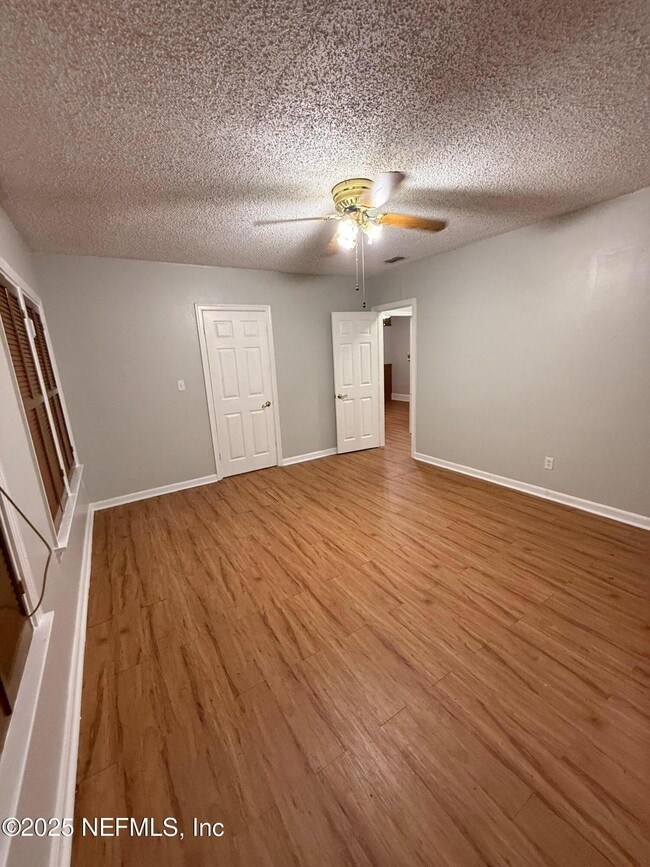 Building Photo - 3914 Herschel St