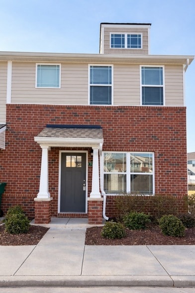 Building Photo - 7026 Magnolia Crossings