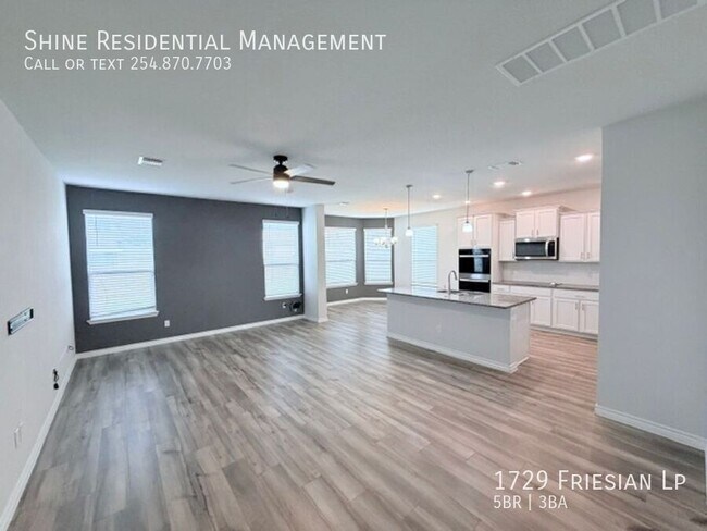 Building Photo - 1729 Friesian Lp