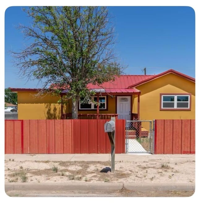 Primary Photo - 708 N Rio St