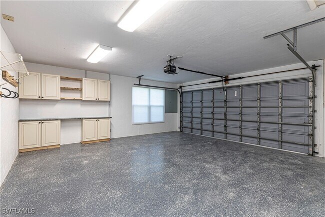 Building Photo - 297 Bay Meadows Dr