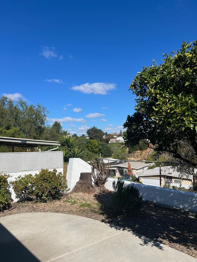 Building Photo - San Diego Charm: 3-Bed Home, Attached Gara...