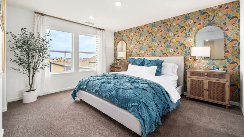 Building Photo - 2043 W Pleasant Ave