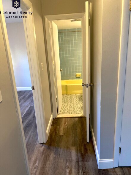 Building Photo - 190 Mt Auburn St