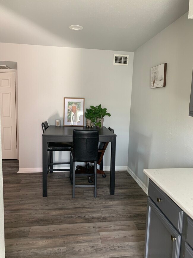 Building Photo - 4200 Watson St