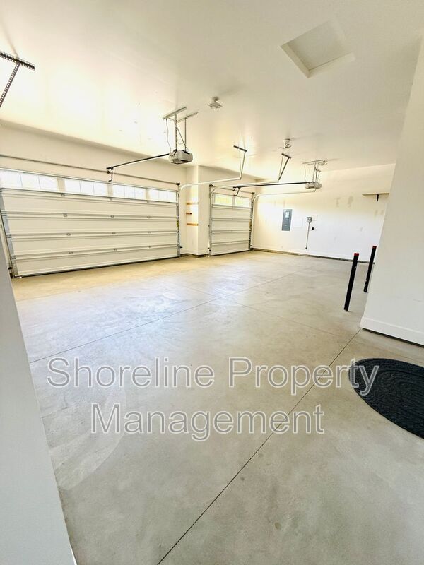 Building Photo - 4014 W Farm View Dr