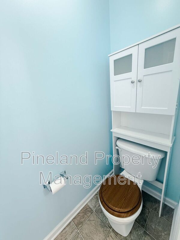 Building Photo - 219 Woodland Dr