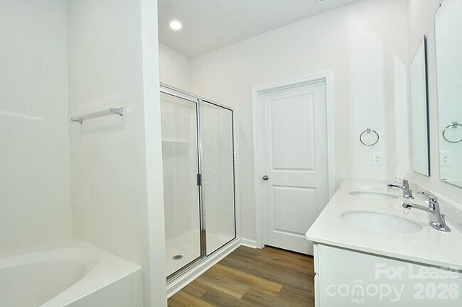 Building Photo - 119 Pecan Grv Ln