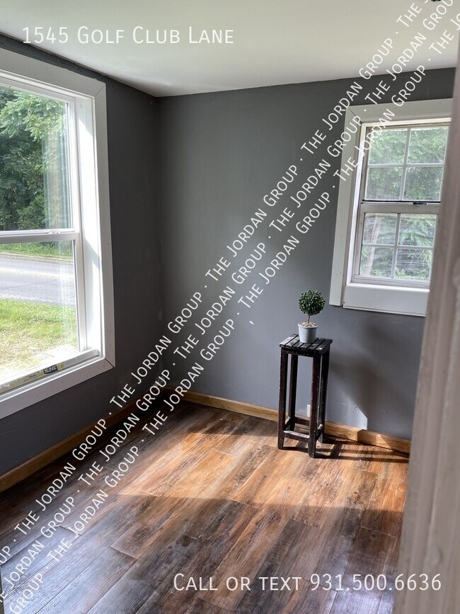 Building Photo - 1545 Golf Club Ln